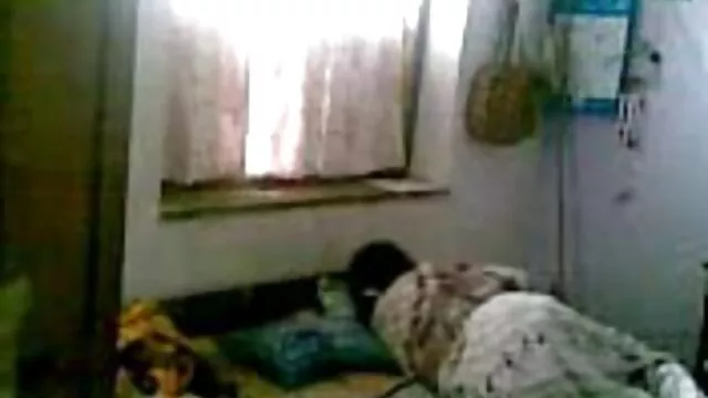 Tình dục không đăng ký  Địt em hàng xóm bằng cách trượt quần lót trắng. tai phim sec viet nam