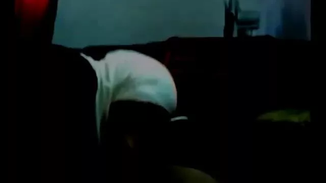 Tình dục không đăng ký  Đưa một vật phim sec tai mien phi thể lạ vào âm hộ của cô ấy.