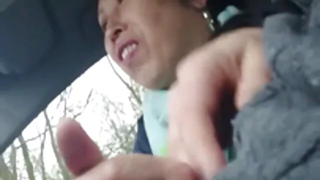 Tình dục không đăng ký  Người phụ nữ da đen làm tình với tai phimxec Logan Long.