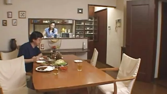 Tình dục không đăng ký  Quan hệ tình dục tai phim sec thu mùa hè trên bãi cỏ với MILF.
