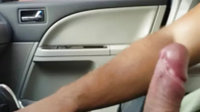 Tình dục không đăng ký  Một doanh nhân từ Nga trả tiền mua tai phim sec lau xanh dâm bằng tiền mặt.