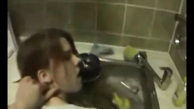 Tình dục không đăng ký  Thủ dâm bằng tai phin sec dương vật giả và khỏa thân đi dạo.