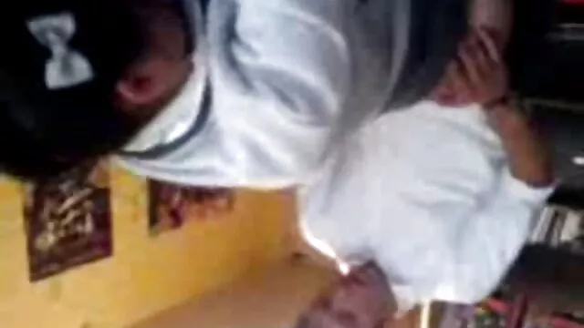 Tình dục không đăng ký  Punks gặp nhau và đụ. phim sec tai ve may