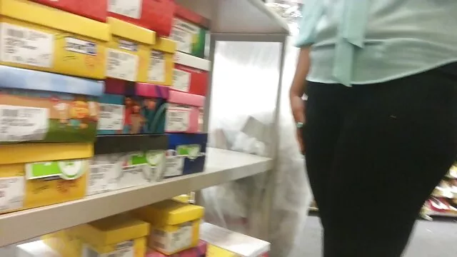 Tình dục không đăng ký  Đến tai pim sec thăm một người bạn để uống trà.